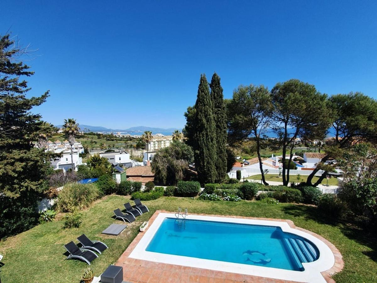 Beautiful 5 Bedroom Villa With Private Pool With Stunning Sea Views, Walking Distances To Shops Restaurants Beach Manilva Exteriör bild